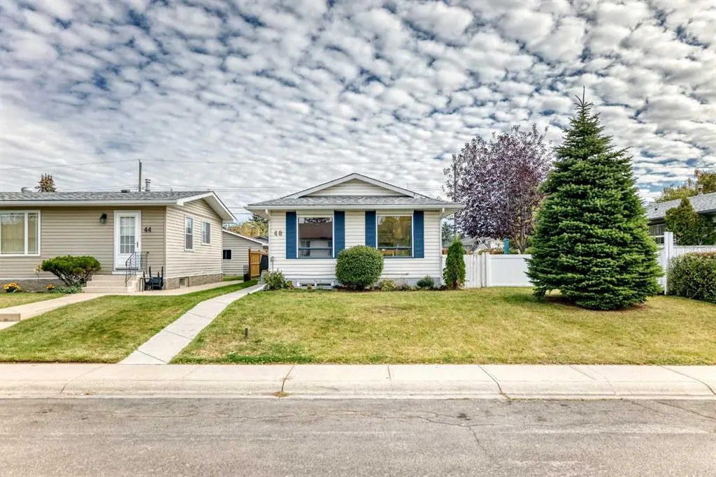48 Mardale Crescent NE