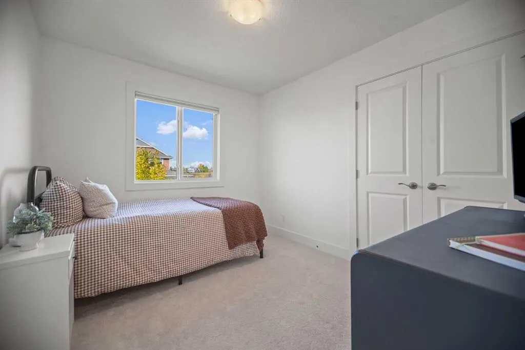 2 Ranchers Manor