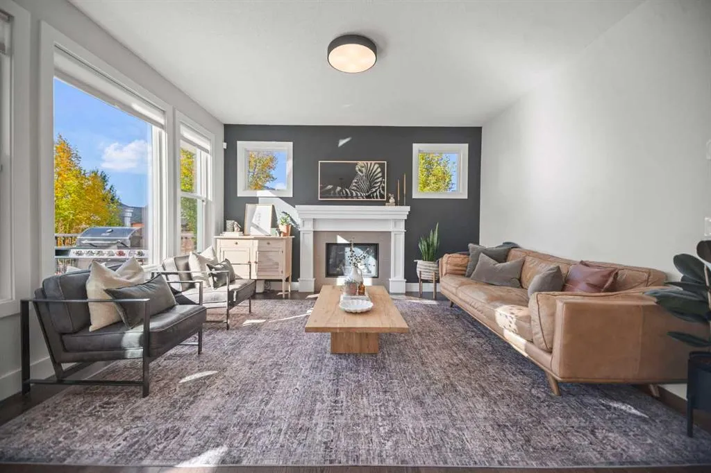 2 Ranchers Manor