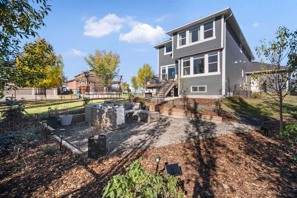 2 Ranchers Manor