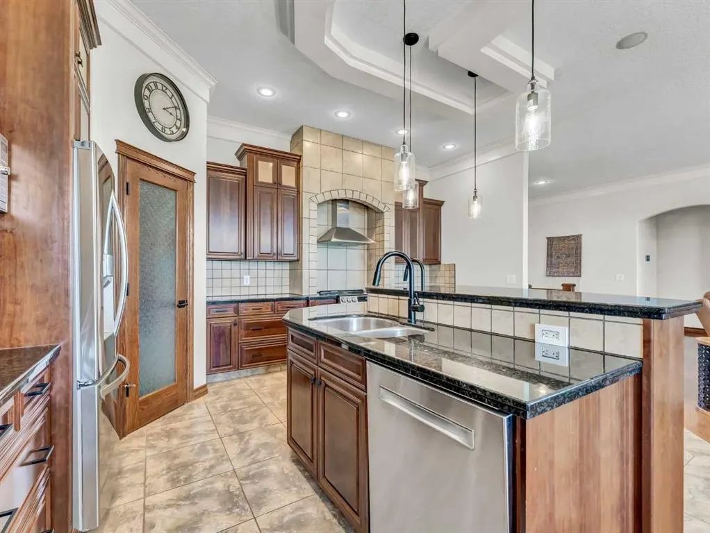 247 Sierra Road SW