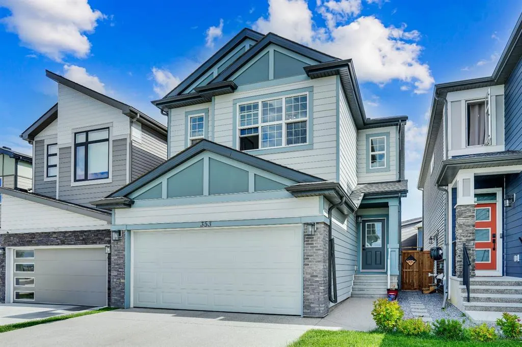 353 Walcrest View SE