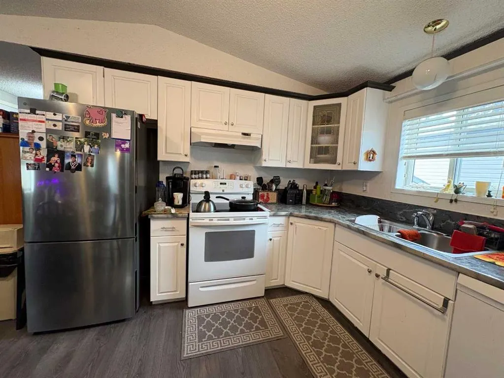 33 Parkside Drive