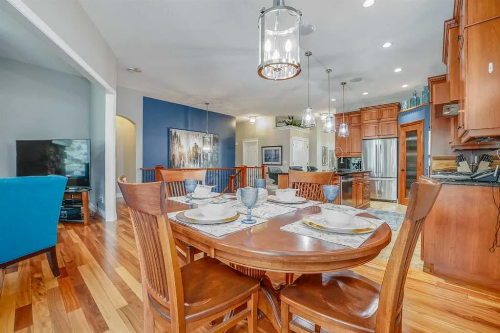 462 Crystal Green Manor
