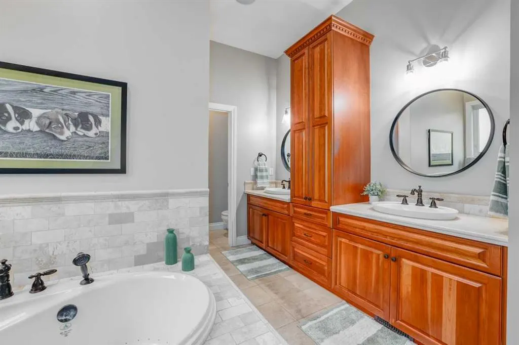 462 Crystal Green Manor