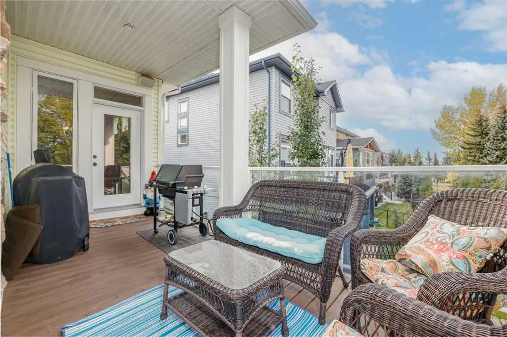 462 Crystal Green Manor