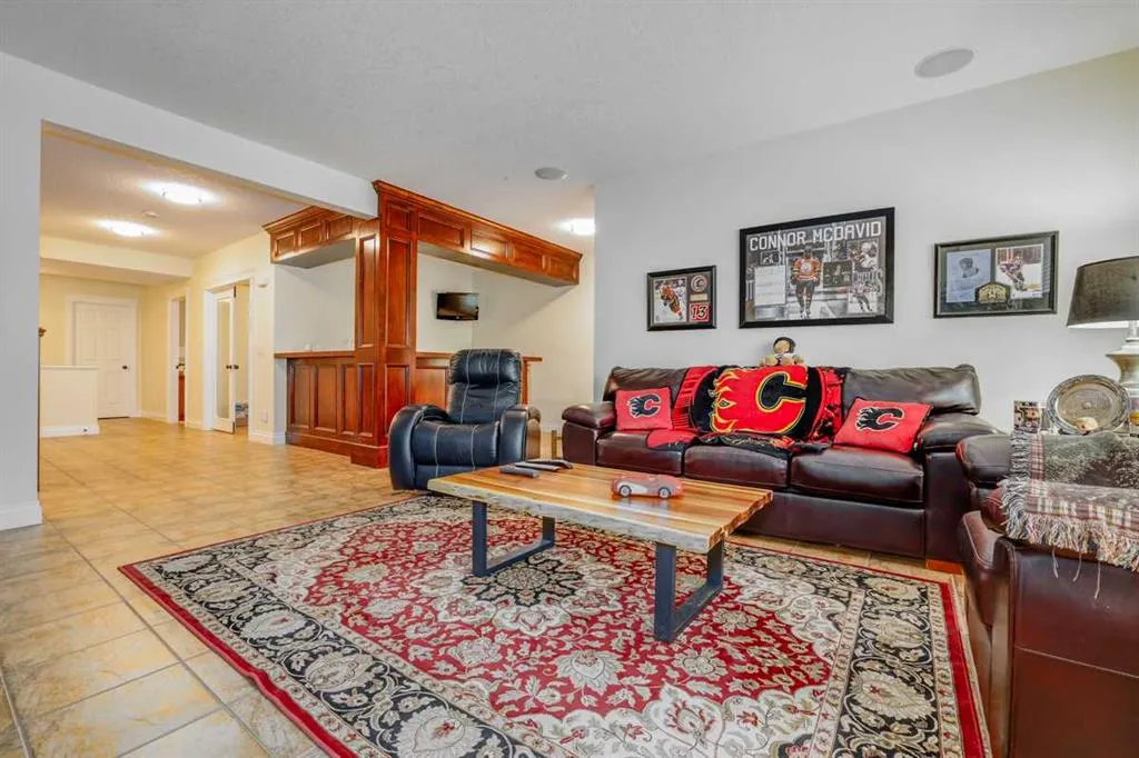 462 Crystal Green Manor