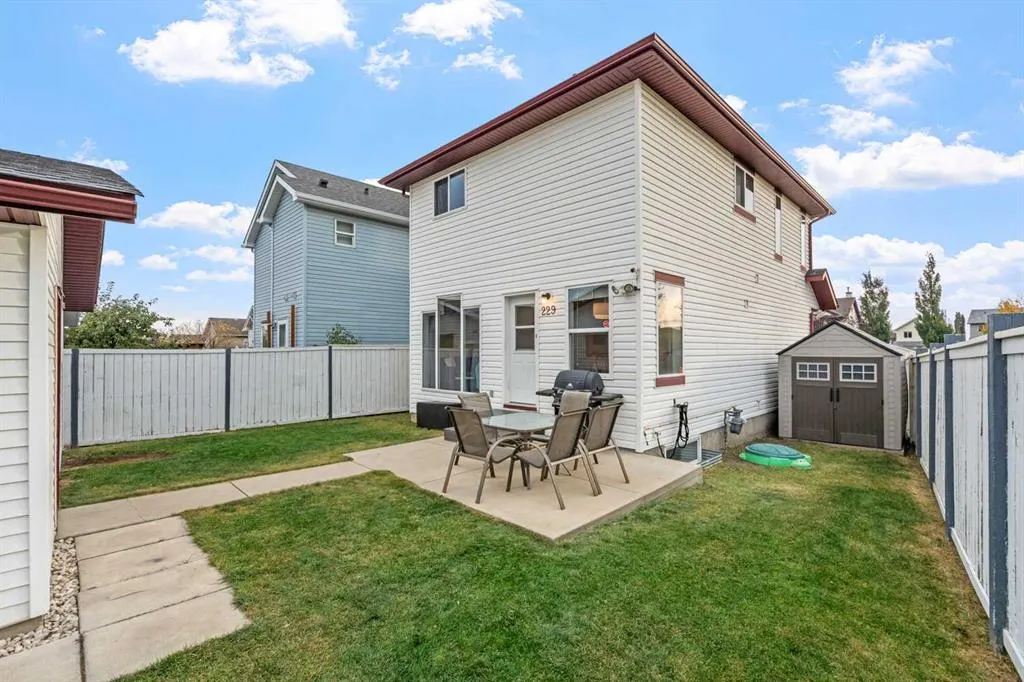 229 Hidden Hills Place NW