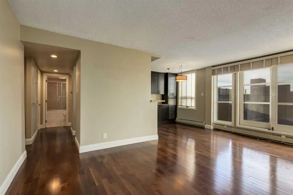 733 14 Avenue SW, #706