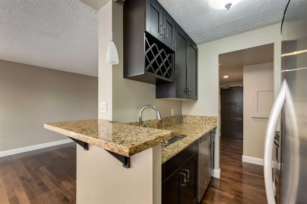733 14 Avenue SW, #706