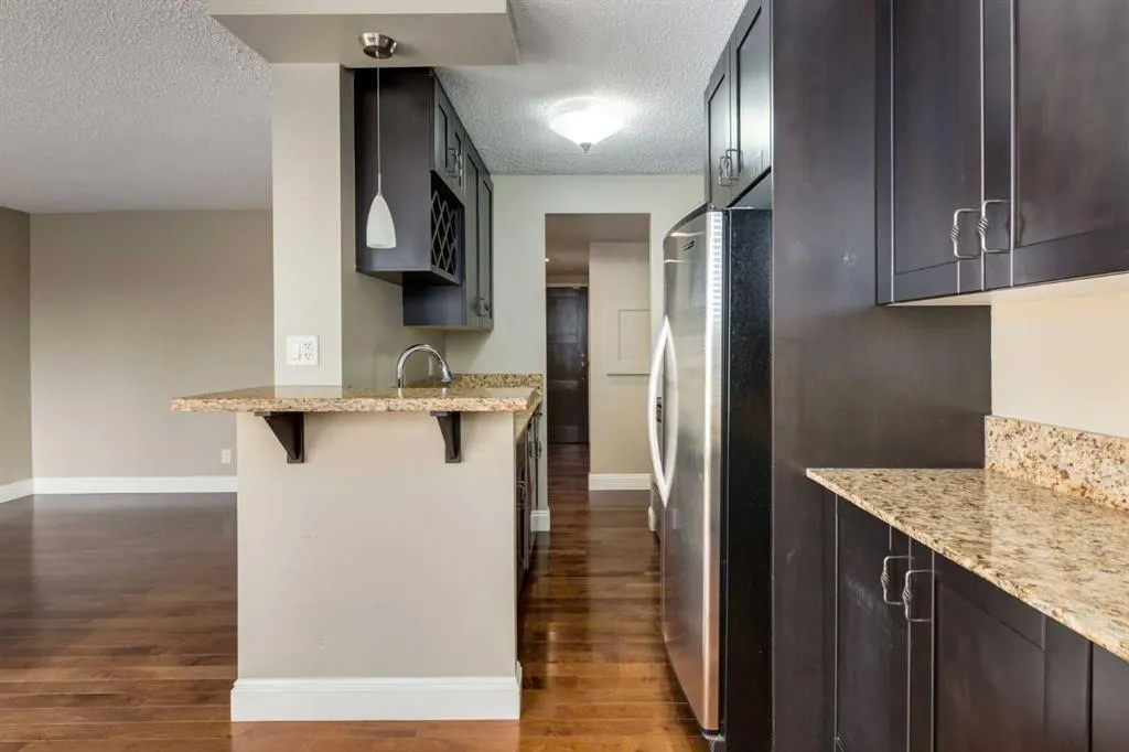733 14 Avenue SW, #706