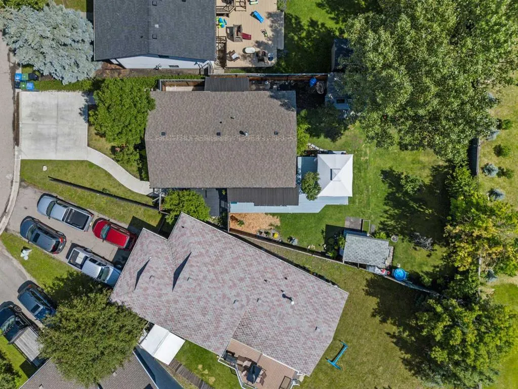 136 Ranchview Court NW