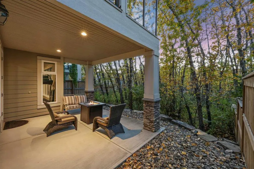 25 Rock Lake Heights NW