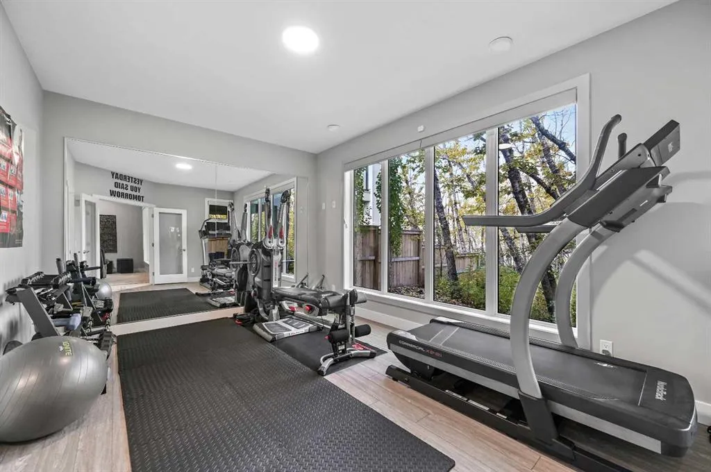 25 Rock Lake Heights NW