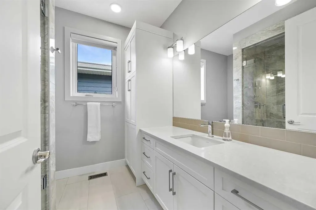 25 Rock Lake Heights NW
