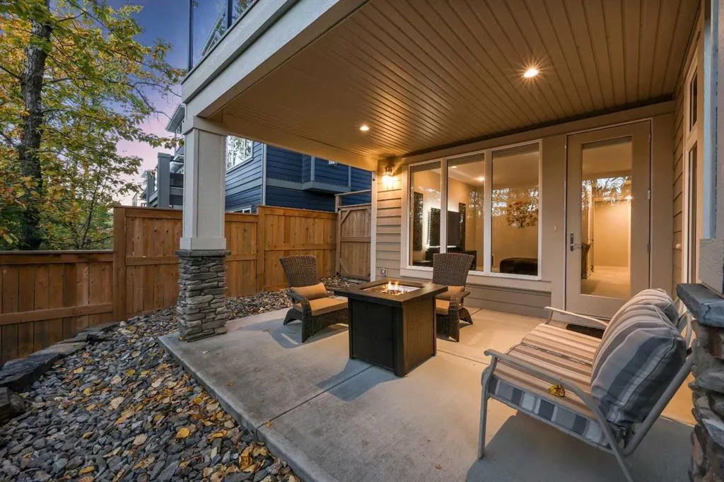25 Rock Lake Heights NW