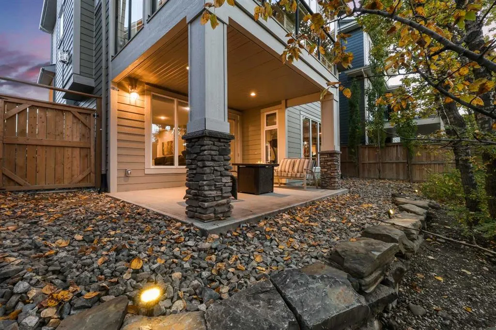 25 Rock Lake Heights NW