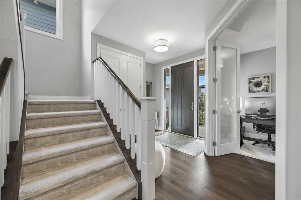 25 Rock Lake Heights NW