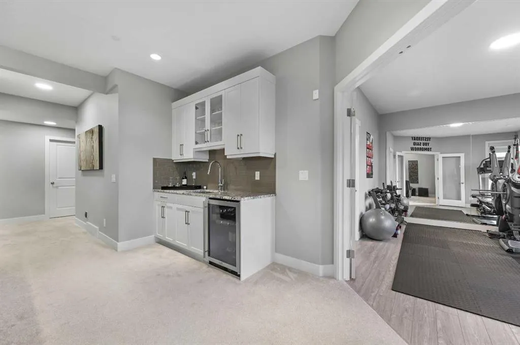 25 Rock Lake Heights NW