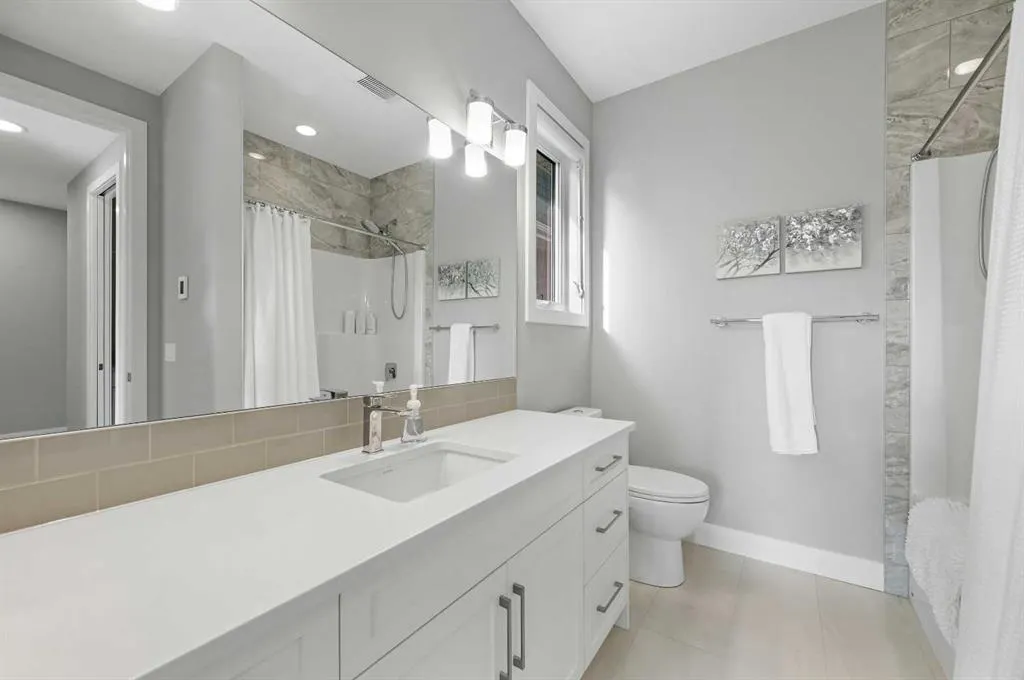 25 Rock Lake Heights NW