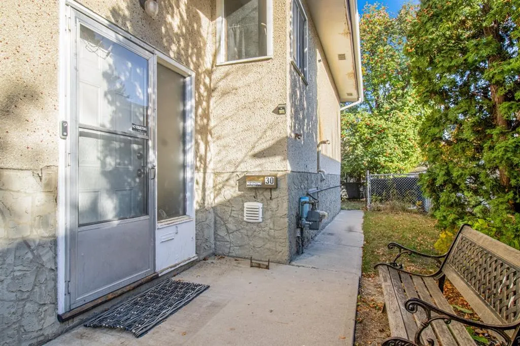 30 & 32 Dalton Bay NW