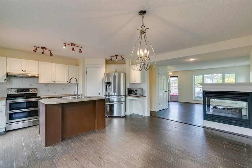 51 Inverness Grove SE