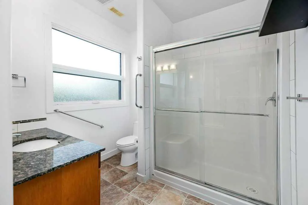 5110 36 Street, #109