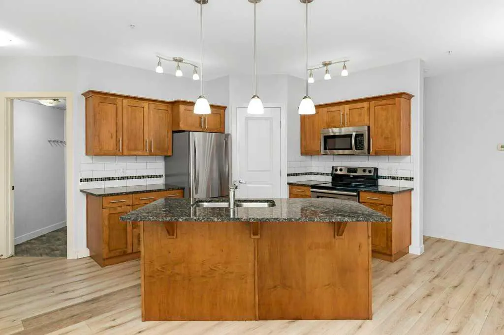 5110 36 Street, #109