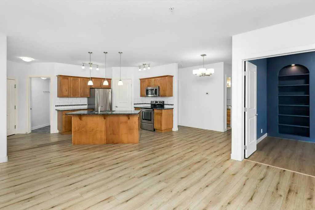 5110 36 Street, #109