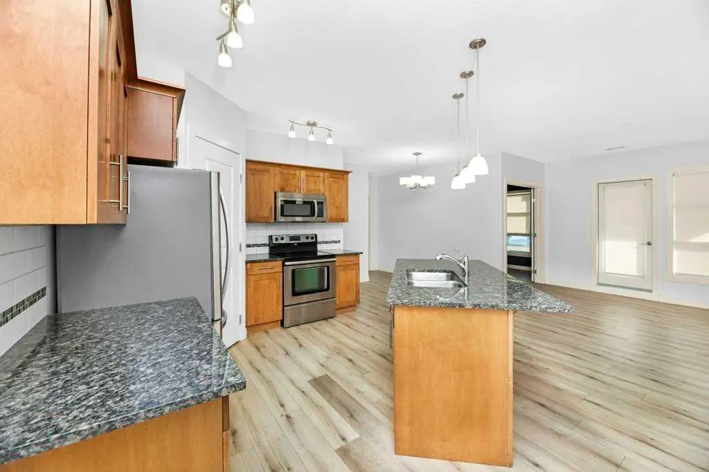 5110 36 Street, #109