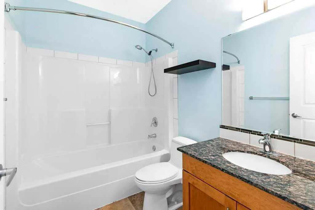 5110 36 Street, #109