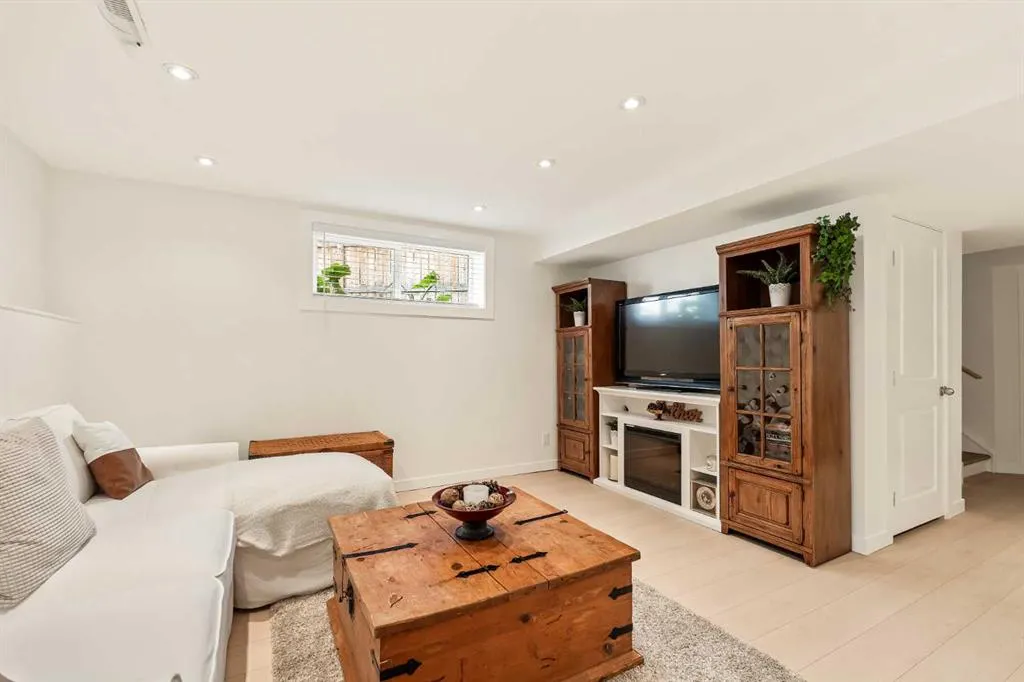 151 Kingsbridge Road SE