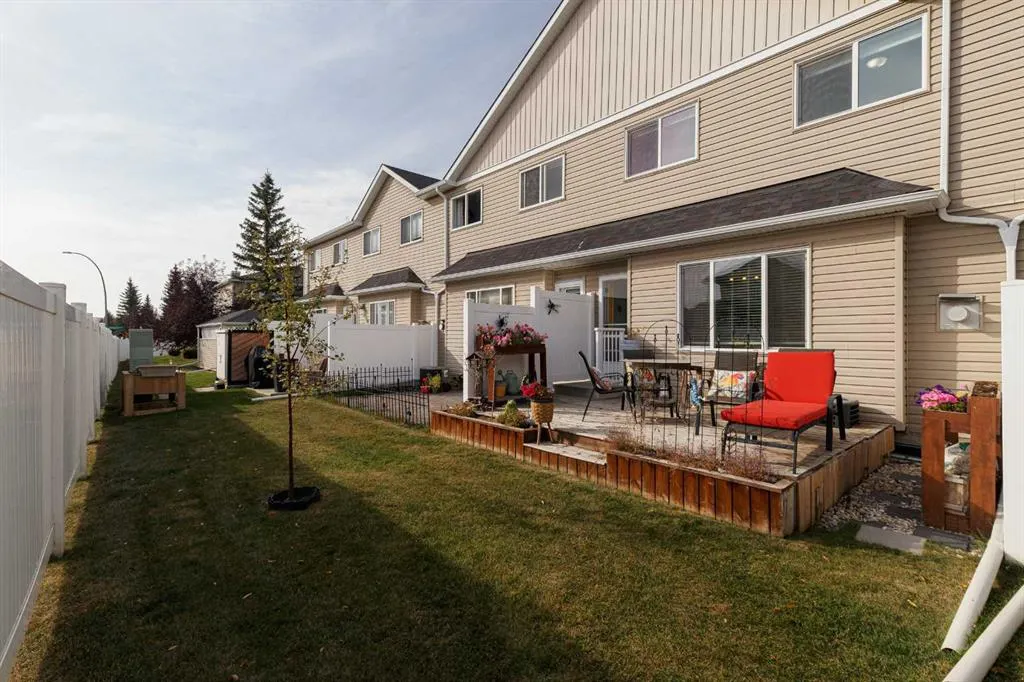 25 Chaparral Ridge Terrace SE