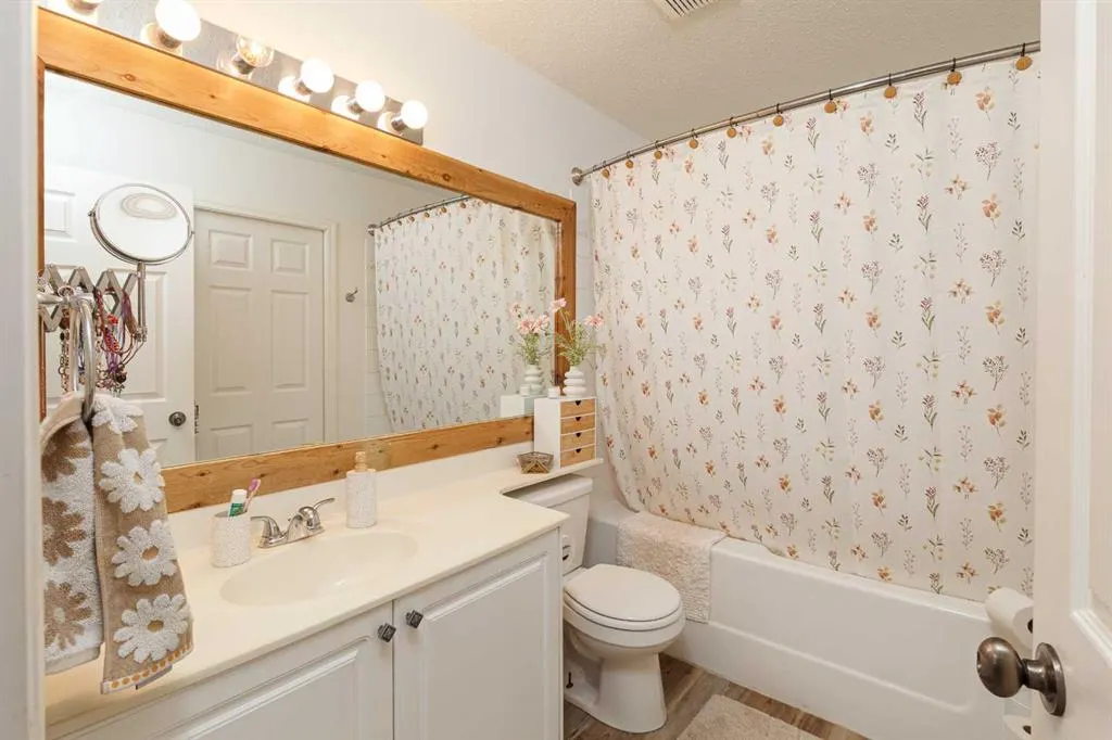 25 Chaparral Ridge Terrace SE