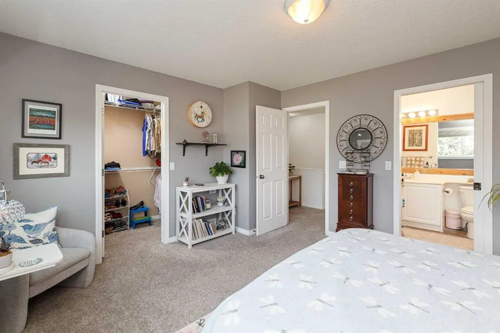 25 Chaparral Ridge Terrace SE