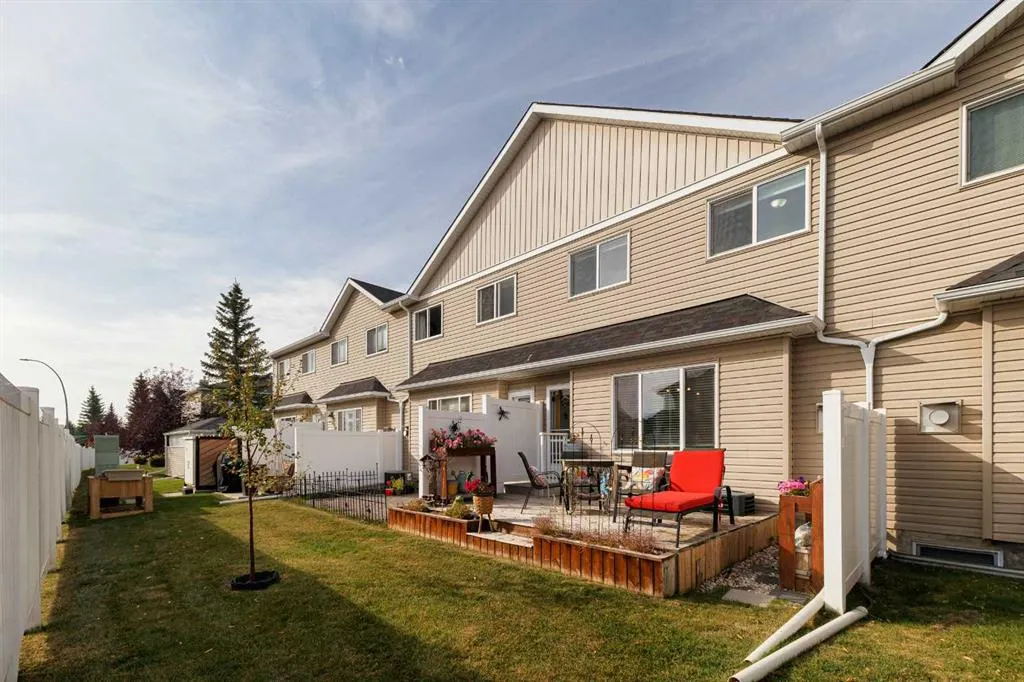 25 Chaparral Ridge Terrace SE
