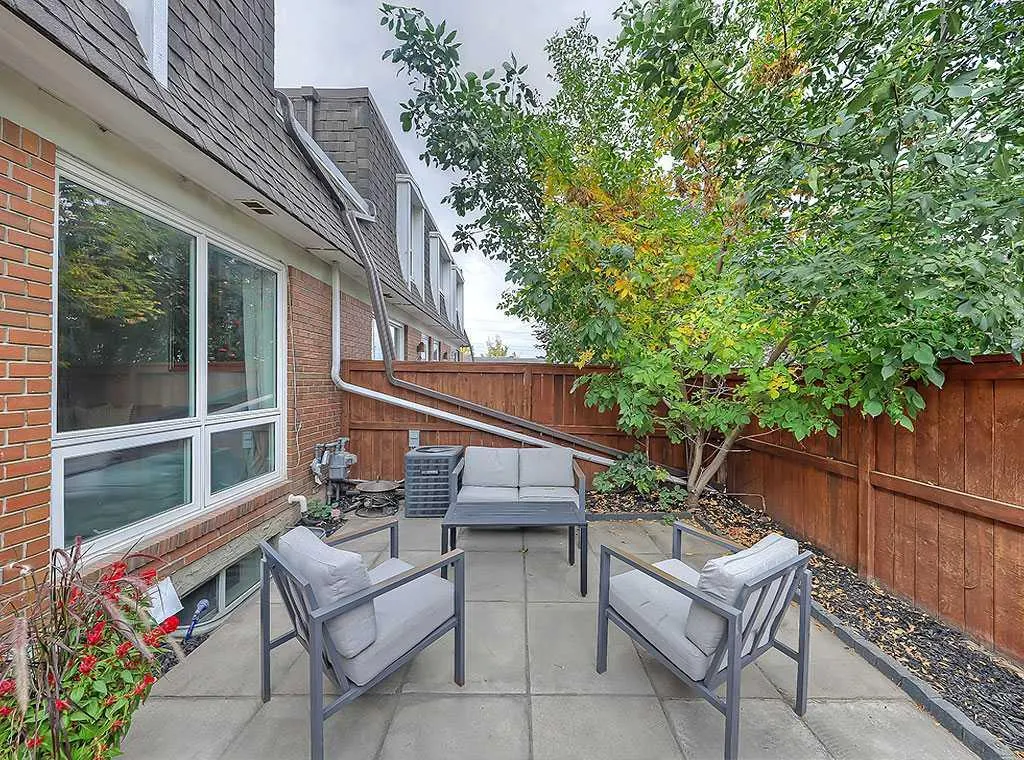 330 Canterbury Drive SW, #155