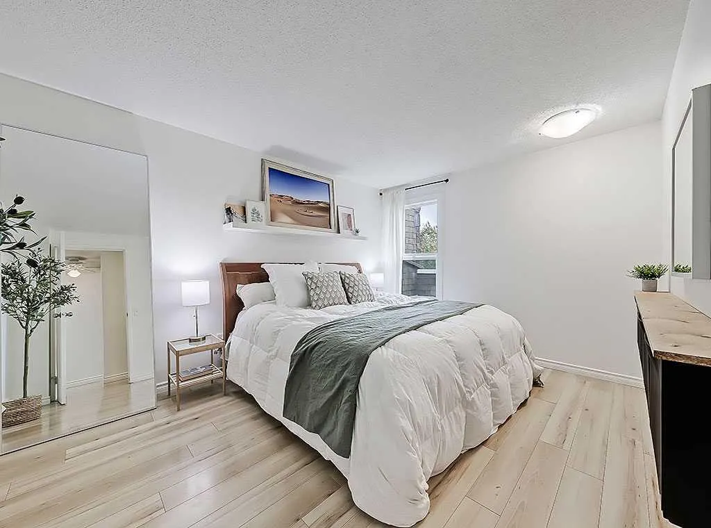 330 Canterbury Drive SW, #155