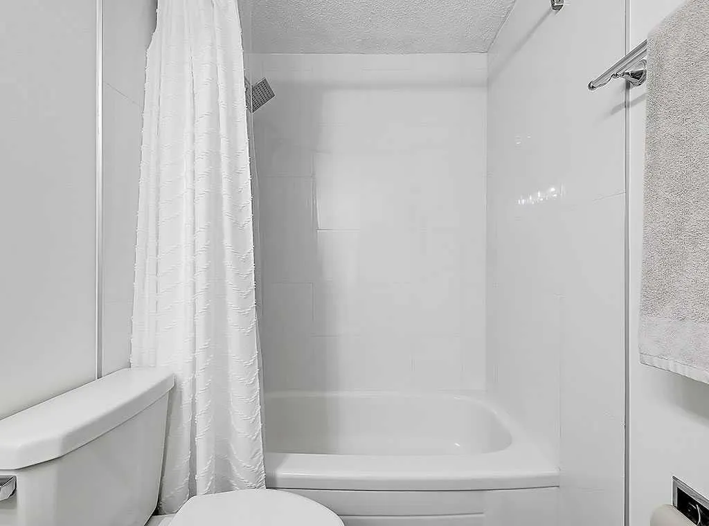 330 Canterbury Drive SW, #155