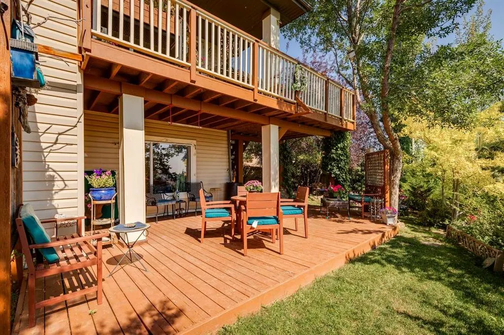 40 Springbank Bay SW