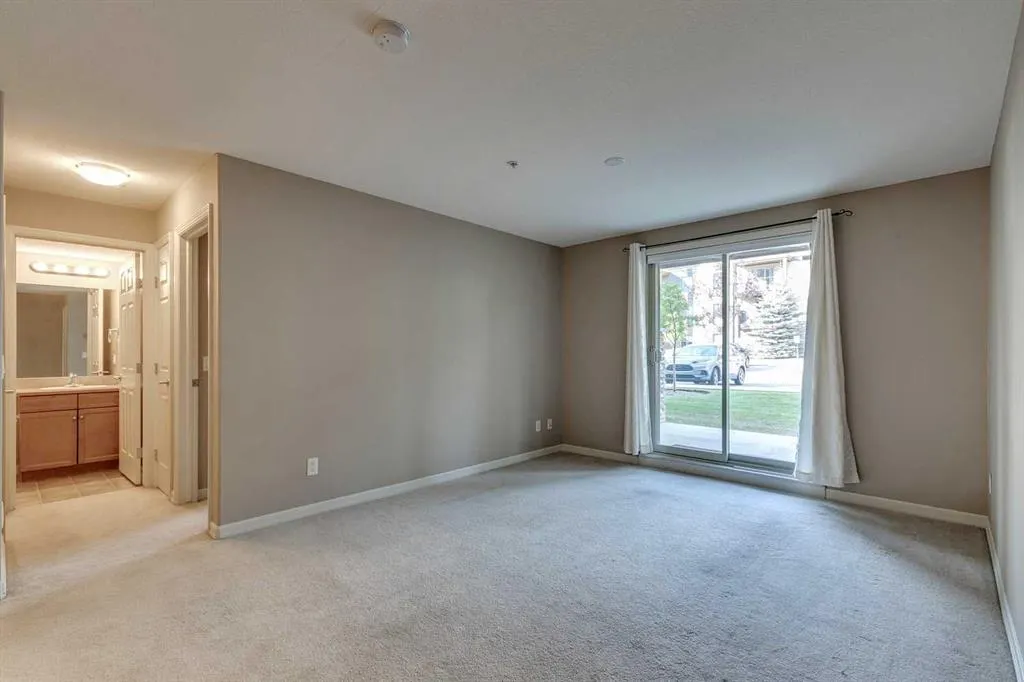 92 Crystal Shores Road, #2114
