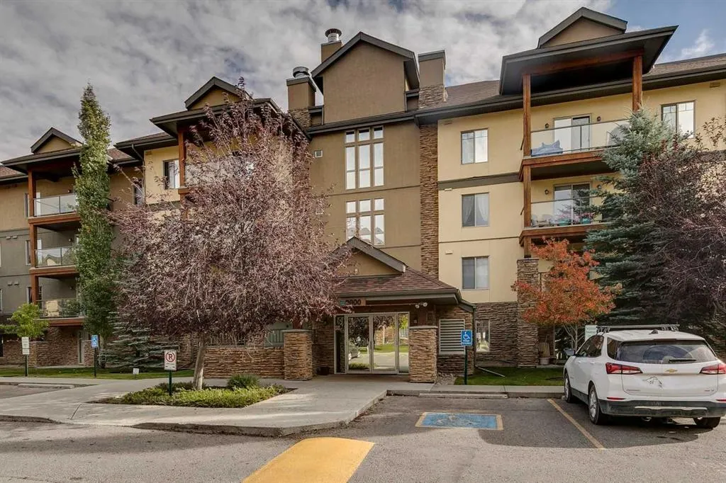 92 Crystal Shores Road, #2114