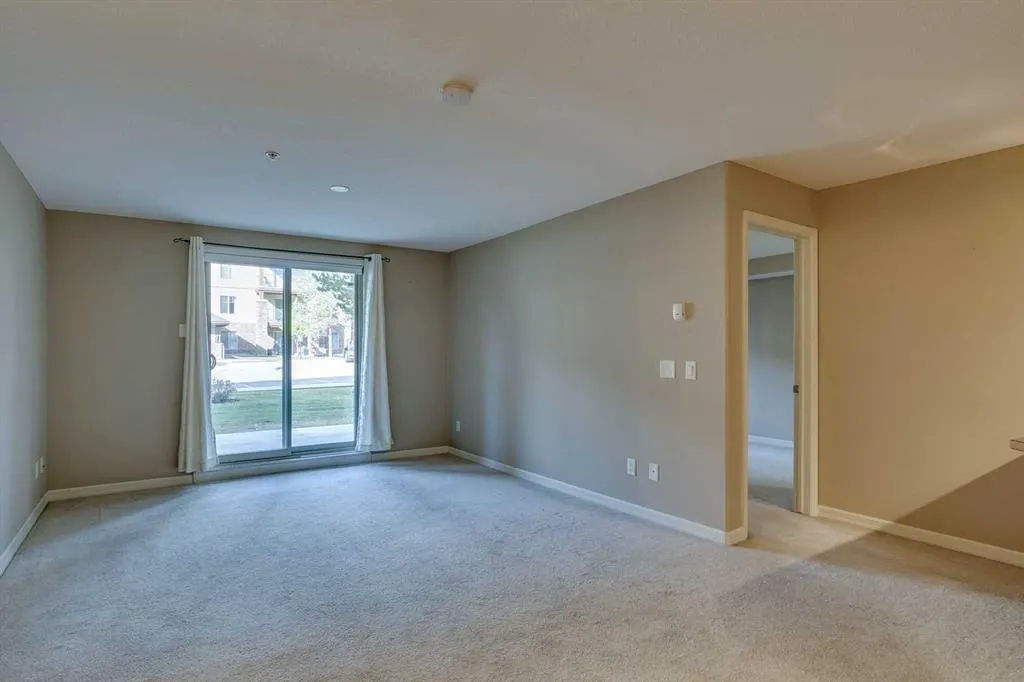 92 Crystal Shores Road, #2114