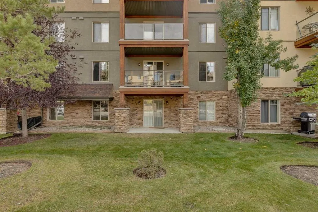 92 Crystal Shores Road, #2114