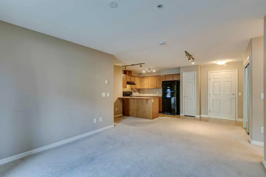 92 Crystal Shores Road, #2114