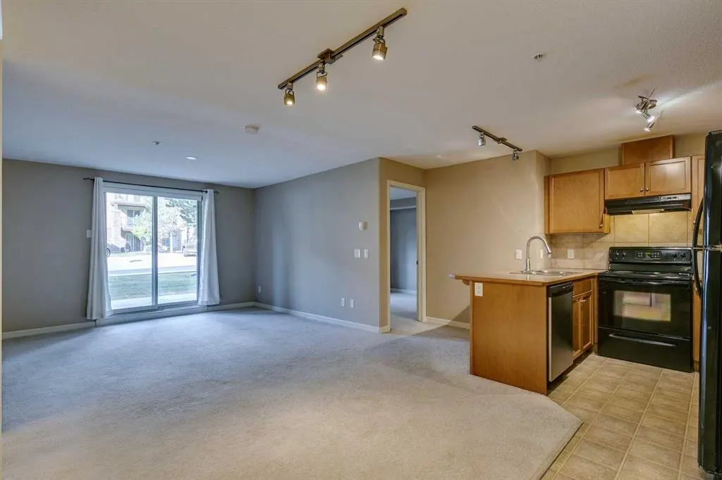 92 Crystal Shores Road, #2114