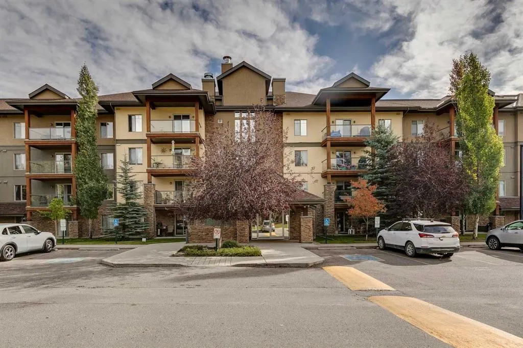 92 Crystal Shores Road, #2114