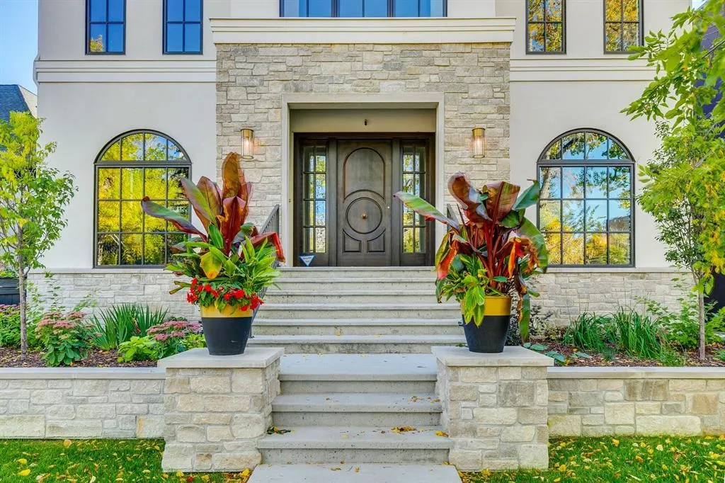 109 Roxboro Road SW