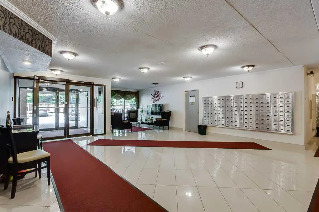 5204 Dalton Drive NW, #1105