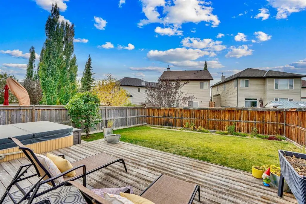 285 Tuscany Ridge Heights NW